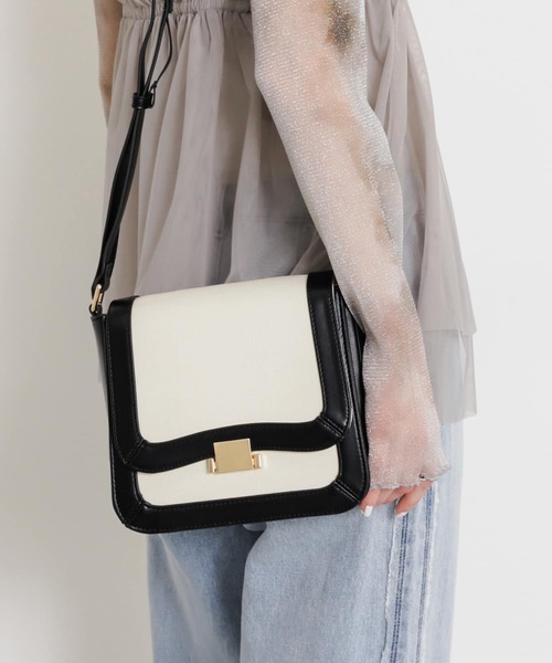 SENSE OF PLACE by URBAN RESEARCH（センスオブプレイスバイアーバンリサーチ）の「バイカラーショルダーバッグ（ショルダーバッグ・レディース・ブラック/ライトブラウン・ONE）」の9枚目の写真