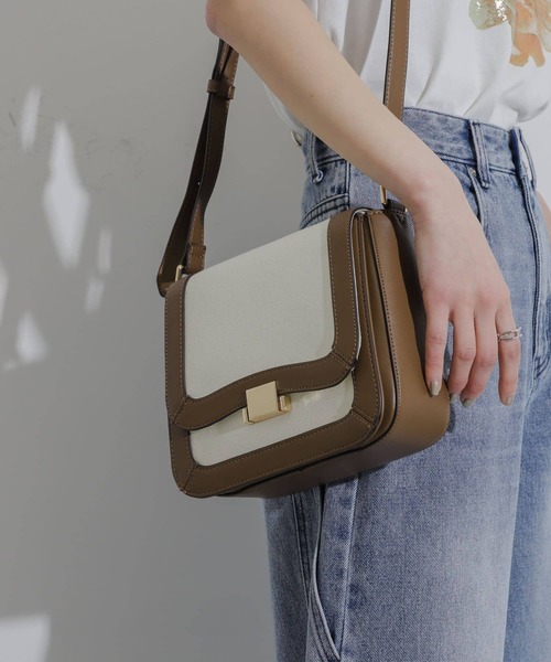 SENSE OF PLACE by URBAN RESEARCH（センスオブプレイスバイアーバンリサーチ）の「バイカラーショルダーバッグ（ショルダーバッグ・レディース・ブラック/ライトブラウン・ONE）」の17枚目の写真