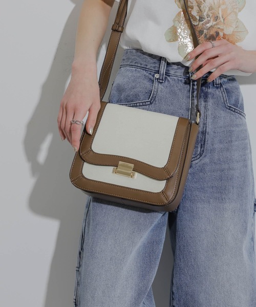 SENSE OF PLACE by URBAN RESEARCH（センスオブプレイスバイアーバンリサーチ）の「バイカラーショルダーバッグ（ショルダーバッグ・レディース・ブラック/ライトブラウン・ONE）」の18枚目の写真