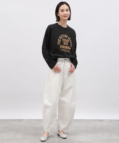 LAKOLE（ラコレ）の「アーチロゴプリント長袖 / 112097（Tシャツ/カットソー・レディース・ブラック/チャコールグレー/オフホワイト・MEDIUM/SMALL）」の9枚目の写真