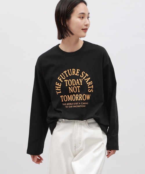 LAKOLE（ラコレ）の「アーチロゴプリント長袖 / 112097（Tシャツ/カットソー・レディース・ブラック/チャコールグレー/オフホワイト・MEDIUM/SMALL）」の10枚目の写真