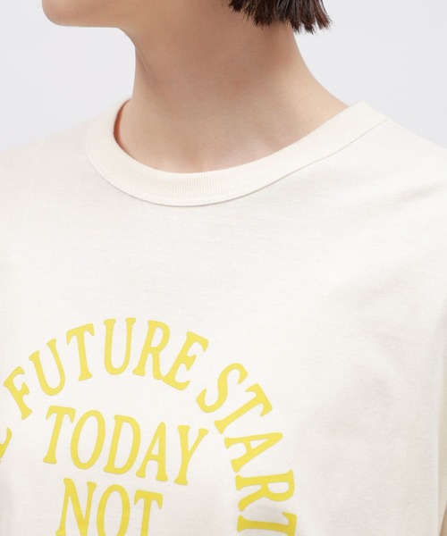 LAKOLE（ラコレ）の「アーチロゴプリント長袖 / 112097（Tシャツ/カットソー・レディース・ブラック/チャコールグレー/オフホワイト・MEDIUM/SMALL）」の17枚目の写真