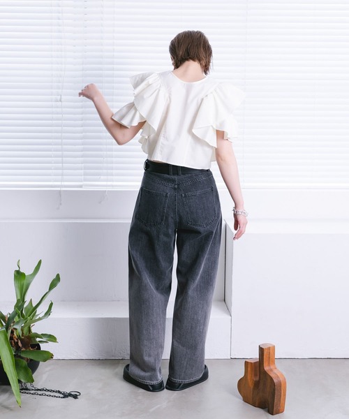 KBF（ケイビーエフ）の「マルチWAYクロップドフリルブラウス（シャツ/ブラウス・レディース・ブルー系その他/オフホワイト/ブラック・ONE）」の21枚目の写真