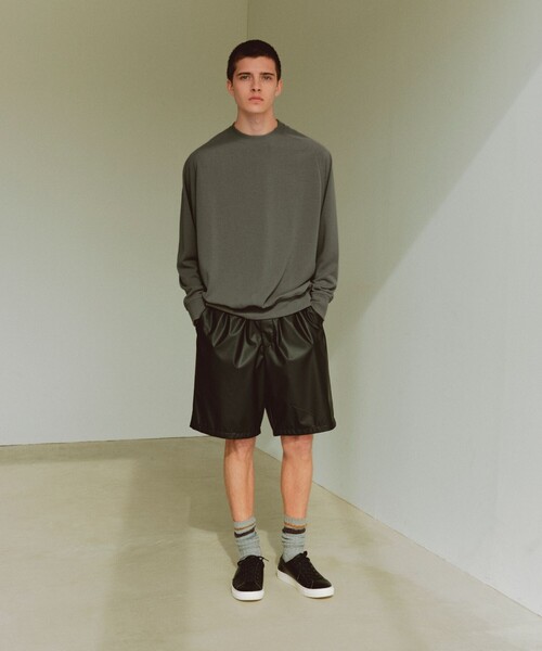 UNFILO(アンフィーロ)の「レザーライク ショートパンツ(その他パンツ・メンズ・ブラウン系/ブラック系・X-LARGE/SMALL/MEDIUM/LARGE)」の6枚目の写真