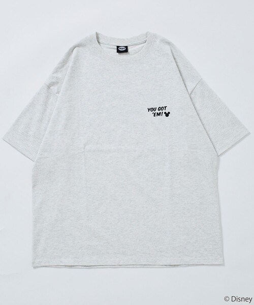 FREAK'S STORE（フリークスストア）の「限定展開/DISNEY ディズニー/別注 ビッグシルエット バックプリント クルーネックTシャツ/BEST BUDDIES（Tシャツ/カットソー・メンズ・アッシュグレー/ホワイト/ピンク/ネイビー/ブラック・SMALL/LARGE/MEDIUM）」の6枚目の写真