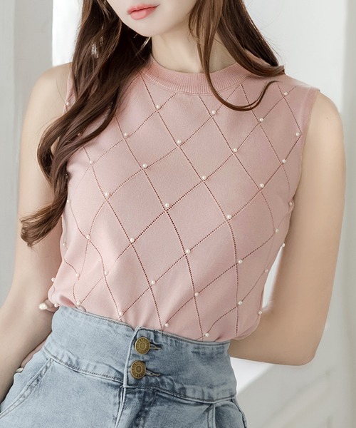 Julia Boutique（ジュリアブティック）の「パールデコノースリーブニットトップス/24073（ベスト・レディース・ホワイト/ピンク/ブラック・ONE）」の3枚目の写真