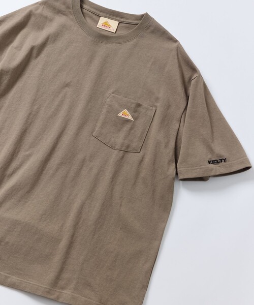 FREAK'S STORE(フリークスストア)の「限定展開 KELTY×FREAK'S STORE/ケルティ 別注 ワンポイント ヴィンテージロゴ クルーネック ポケットTシャツ/リンガーTシャツ/ポケT(Tシャツ/カットソー・メンズ・グレイッシュベージュ/スミクロ/ホワイト×ブラック/オリーブ/ネイビー/ブラック/アッシュグレー/ホワイト・LARGE/X-LARGE/SMALL/MEDIUM)」の6枚目の写真