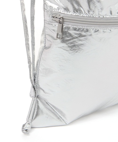 LAKOLE（ラコレ）の「ライトナップサック / 111770（バックパック/リュック・レディース・シルバー/アイボリー/ブラック・FREE）」の14枚目の写真