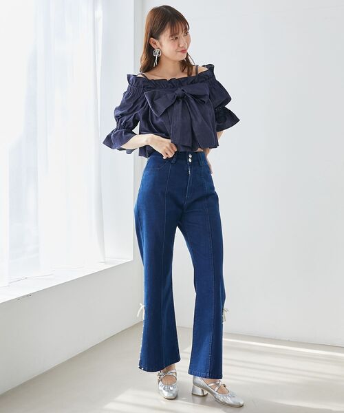 MAJESTIC LEGON(マジェスティックレゴン)の「ビッグリボンオフショルブラウス(シャツ/ブラウス・レディース・ネイビー/ブルー/ブラック系その他/アイボリー・MEDIUM)」の7枚目の写真