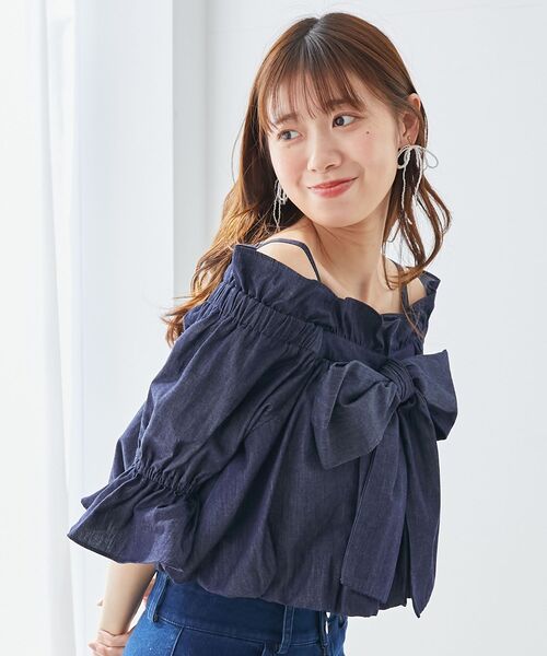 MAJESTIC LEGON(マジェスティックレゴン)の「ビッグリボンオフショルブラウス(シャツ/ブラウス・レディース・ネイビー/ブルー/ブラック系その他/アイボリー・MEDIUM)」の12枚目の写真