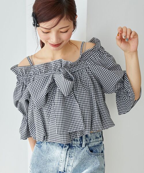 MAJESTIC LEGON(マジェスティックレゴン)の「ビッグリボンオフショルブラウス(シャツ/ブラウス・レディース・ネイビー/ブルー/ブラック系その他/アイボリー・MEDIUM)」の18枚目の写真