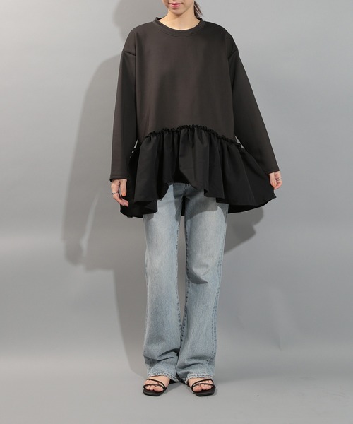 SETUP7（セットアップセブン）の「【SETUP7】異素材 長袖 フリルスウェット カットソー SCCH538（Tシャツ/カットソー・レディース・ブラック/ホワイト・FREE）」の3枚目の写真