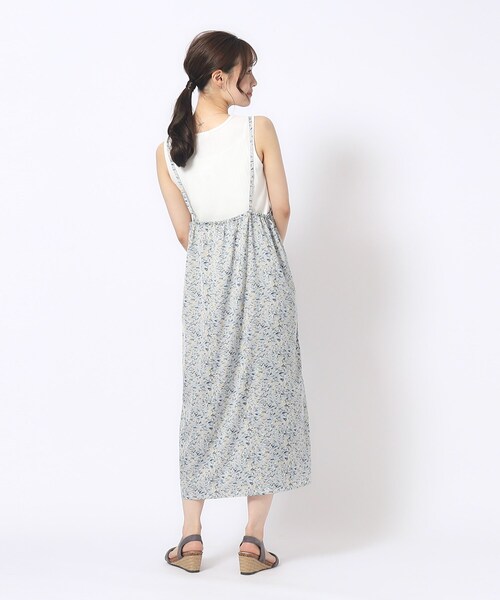 SHOO・LA・RUE（シューラルー）の「◆サテンプリントキャミワンピース（ワンピース・レディース・ブルー系その他2/ブラック系/ライトグレー系・02/03/04）」の17枚目の写真