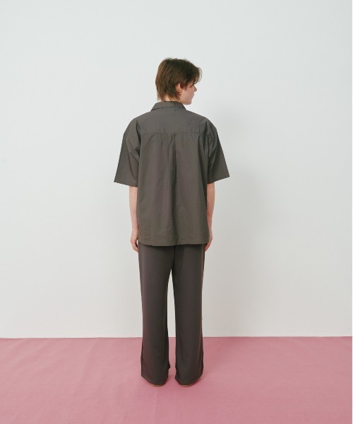 KACCO(カッコ)の「《ユニセックスアイテム》2TUCK WIDE BAGGY SLACKS / ツータックワイドバギースラックス(スラックス・メンズ・ベージュ/ダークグレー/ブラック・SMALL/LARGE/MEDIUM)」の11枚目の写真