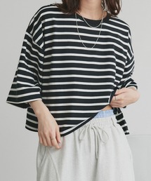 ワイドシルエット ショート丈Tシャツ
