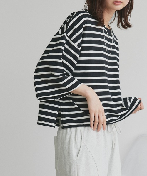 ad thie(アドティエ)の「ワイドシルエット ショート丈Tシャツ(Tシャツ/カットソー・レディース・チャコール/イエロー/ライトグリーン/ブルーグレー/ブラック/ピンクベージュ/ライトブルー/オフホワイト/ナチュラル/ダークブラウン/ミント/ブラック系/ホワイト系/レッド/ピンク系1/ベージュ/ネイビー・FREE)」の21枚目の写真