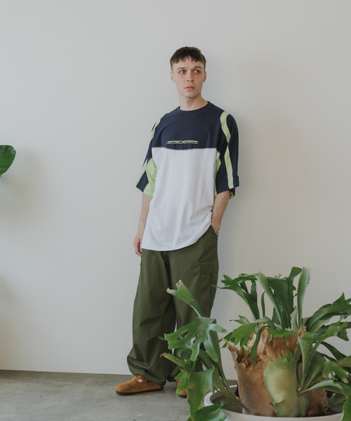 Tシャツ・カットソー YESEYESEE Cover Stitch Tee Black yeseyesee Cover Stitch Tee - Black | 하이츠스토어