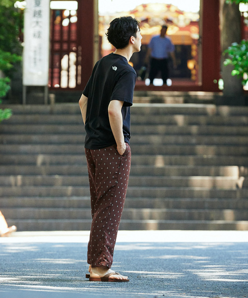 THE NORTH FACE（ザノースフェイス）の「THE NORTH FACE S/S Nuptse Tee NT32448（Tシャツ/カットソー・メンズ・パープル/ホワイト/ブラック/カーキ・MEDIUM/LARGE/X-LARGE）」の9枚目の写真