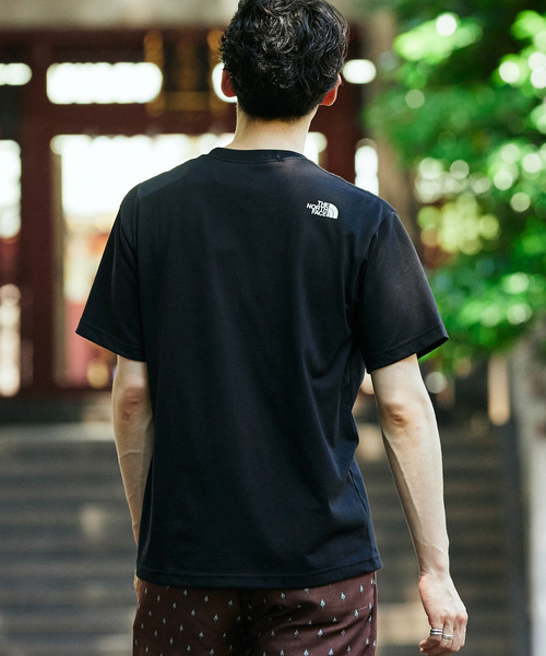 THE NORTH FACE（ザノースフェイス）の「THE NORTH FACE S/S Nuptse Tee NT32448（Tシャツ/カットソー・メンズ・パープル/ホワイト/ブラック/カーキ・MEDIUM/LARGE/X-LARGE）」の14枚目の写真