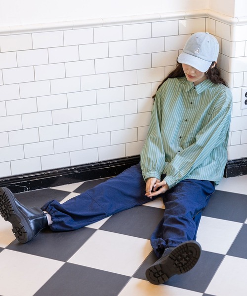 niko and...(ニコアンド)の「マーセW襟ボリュームシャツ(シャツ/ブラウス・レディース・ブルー/グリーン/ホワイト/パープル/オレンジ/チャコール・LONG/SHORT)」の10枚目の写真