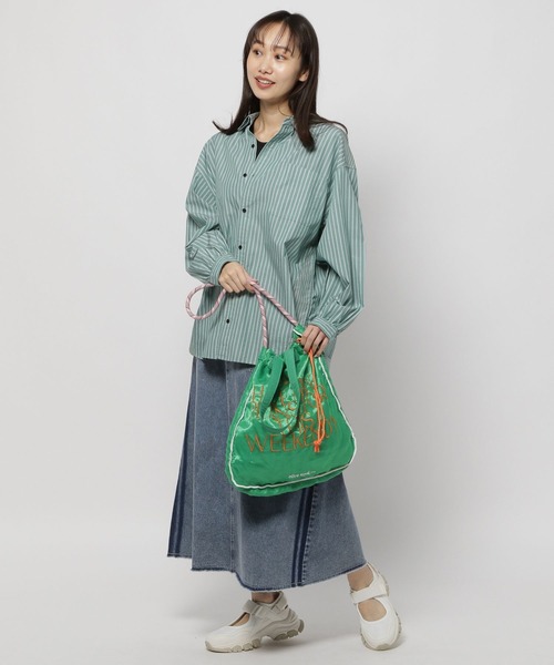 niko and...(ニコアンド)の「マーセW襟ボリュームシャツ(シャツ/ブラウス・レディース・ブルー/グリーン/ホワイト/パープル/オレンジ/チャコール・LONG/SHORT)」の19枚目の写真