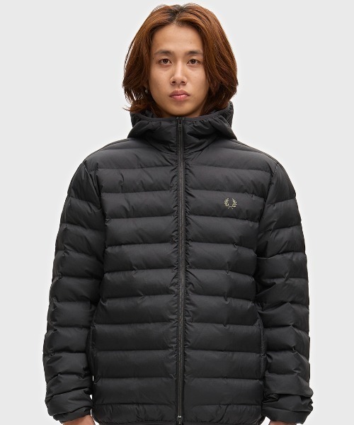 FRED PERRY(フレッドペリー)の「ZOZO限定!!【先行予約受付中】Hooded Insulated Jacket/フード付きインサレート中綿ジャケット(ダウンジャケット/コート・メンズ・ブラック/ブラウン/ダークブルー/ブラック系その他/ダークオリーブ・S/M/L)」の9枚目の写真