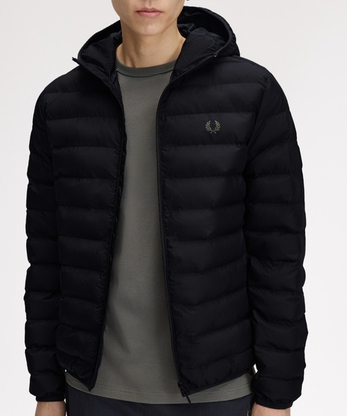 FRED PERRY(フレッドペリー)の「ZOZO限定!!【先行予約受付中】Hooded Insulated Jacket/フード付きインサレート中綿ジャケット(ダウンジャケット/コート・メンズ・ブラック/ブラウン/ダークブルー/ブラック系その他/ダークオリーブ・S/M/L)」の11枚目の写真
