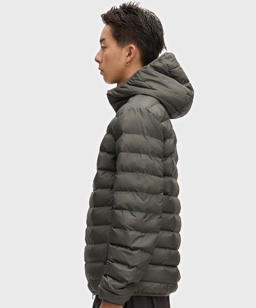 FRED PERRY(フレッドペリー)の「ZOZO限定!!【先行予約受付中】Hooded Insulated Jacket/フード付きインサレート中綿ジャケット(ダウンジャケット/コート・メンズ・ブラック/ブラウン/ダークブルー/ブラック系その他/ダークオリーブ・S/M/L)」の19枚目の写真