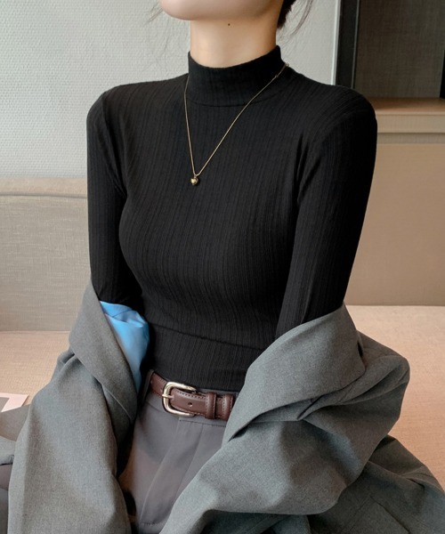 Miniministore(ミニミニストア)の「無地インナー レディース カットソー(Tシャツ/カットソー・レディース・カーキ/オリーブ/グレイッシュベージュ/チャコールグレー/ベージュ/ホワイト/ブラック・L/M)」の2枚目の写真