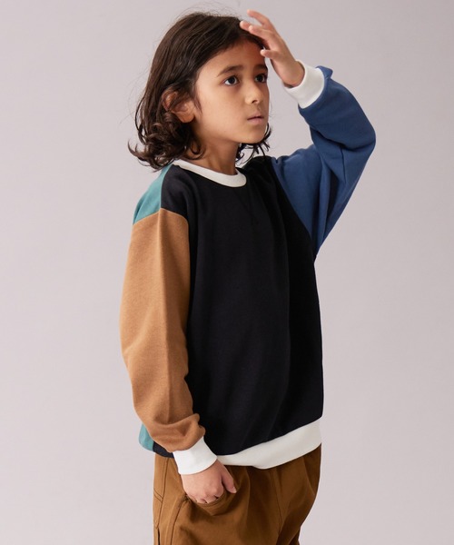 PAIRMANON STREET（ペアマノンストリート）の「【PAIRMANON STREET】裏毛 ガゼット付き シンプル トレーナー（スウェット・キッズ・ブルー/ブラック系その他/グレー/ブラウン系その他2/グリーン/ホワイト/ブラック/グレー系その他・160/100/90/140/120/130/110/150）」の3枚目の写真