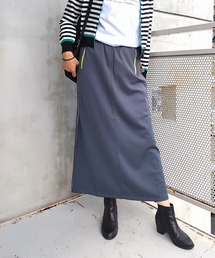 Q | トラックスカート(スカート)