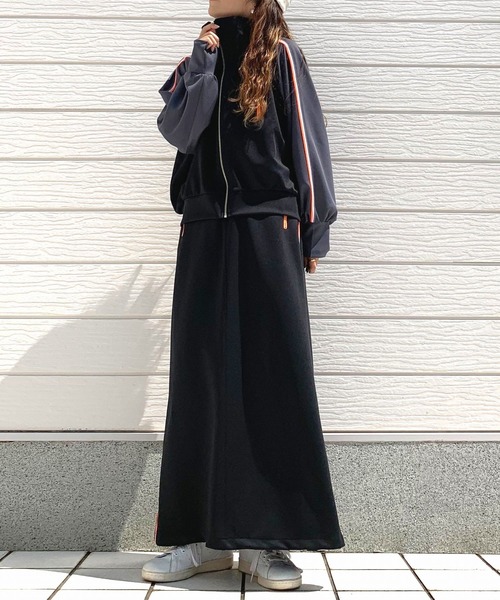 Q(キュー)の「トラックスカート(スカート・レディース・ブラック/グレー・MEDIUM)」の7枚目の写真