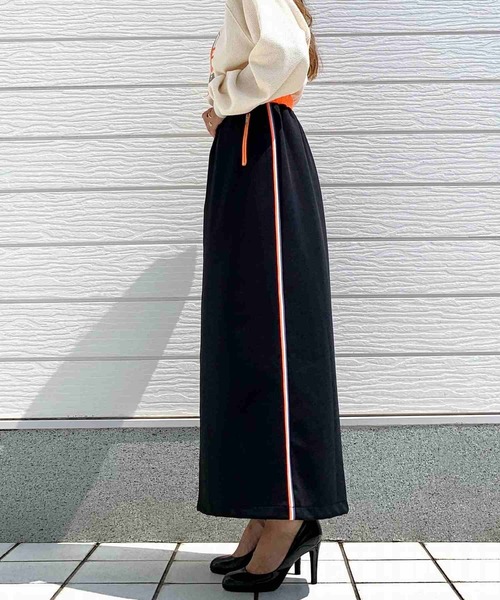 Q(キュー)の「トラックスカート(スカート・レディース・ブラック/グレー・MEDIUM)」の10枚目の写真