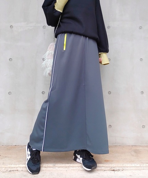 Q(キュー)の「トラックスカート(スカート・レディース・ブラック/グレー・MEDIUM)」の20枚目の写真