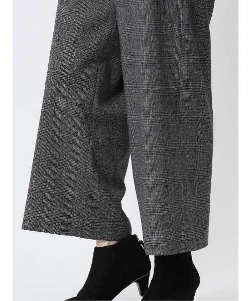 m.f.editorial（エムエフエディトリアル）の「【ウォッシャブル】m.f.エディトリアル レディース タブボタン チェック柄 ワイドパンツ（その他パンツ・レディース・ブラック×ホワイト/ベージュ・MEDIUM/LARGE/S）」の9枚目の写真