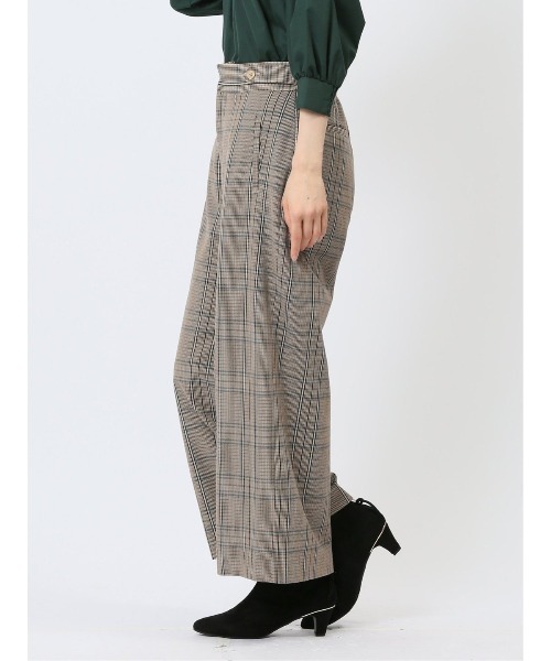 m.f.editorial（エムエフエディトリアル）の「【ウォッシャブル】m.f.エディトリアル レディース タブボタン チェック柄 ワイドパンツ（その他パンツ・レディース・ブラック×ホワイト/ベージュ・MEDIUM/LARGE/S）」の21枚目の写真