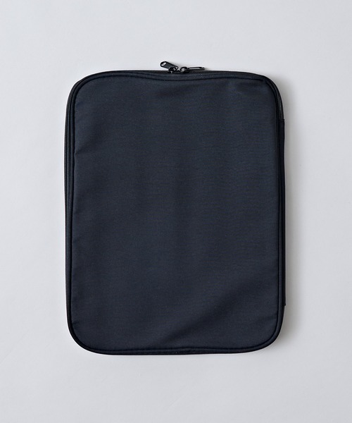CALIFORNIA OUTFITTERS（カリフォルニア アウトフィッターズ）の「3-9B18 PC&タブレット 収納ケース（PC・タブレットケース・メンズ・ブラック・13号/11号）」の2枚目の写真