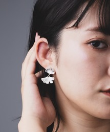Os accessory（オズアクセサリー）の「Os　-オズ-　【金属アレルギー対応】リーフピアス（ピアス（両耳用））」