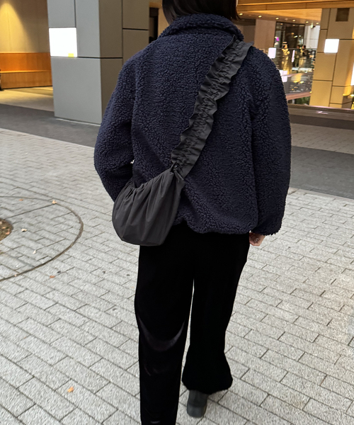 SLOBE citron.（スローブシトロン）の「《WEB限定》SLOBE citron. Nylon Frill shoulder BAG（ショルダーバッグ・レディース・グレー/ブラック/カーキ・FREE）」の6枚目の写真