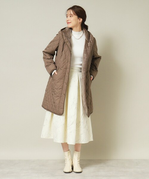 ITS'DEMO(イッツデモ)の「◆【首元あたたか】キルトフードコート(その他アウター・レディース・ブラック/ブラウン系/ライトベージュ・38/40)」の12枚目の写真