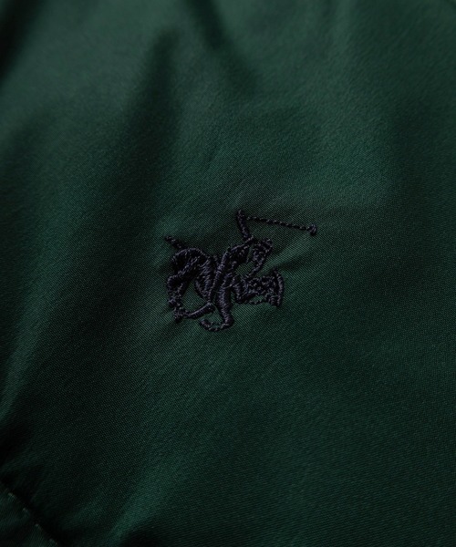 BEVERLY HILLS POLO CLUB（ビバリーヒルズポロクラブ）の「【71】【BEVERLY HILLS POLO CLUB/ビバリーヒルズポロクラブ】ブランドロゴ ワンポイント刺繍 パディングスタンドジャケット ファイバーダウンジャケット/撥水/防風（ダウンジャケット/コート・レディース・ブルー/ライトブラウン/ブラック/カーキ/ライトグレー/ダークブラウン系/ブラック系/ライトグレー系/グリーン系/ブルー系・M/L/XL）」の13枚目の写真