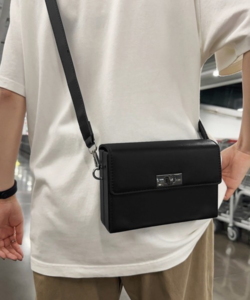 Miniministore(ミニミニストア)の「スクエア ショルダーバッグ 斜めがけ鞄黒(ショルダーバッグ・レディース・ブラック・FREE)」の8枚目の写真