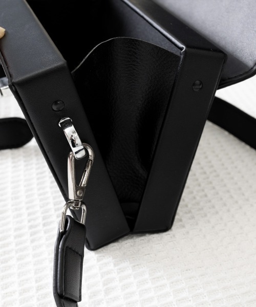 Miniministore(ミニミニストア)の「スクエア ショルダーバッグ 斜めがけ鞄黒(ショルダーバッグ・レディース・ブラック・FREE)」の20枚目の写真