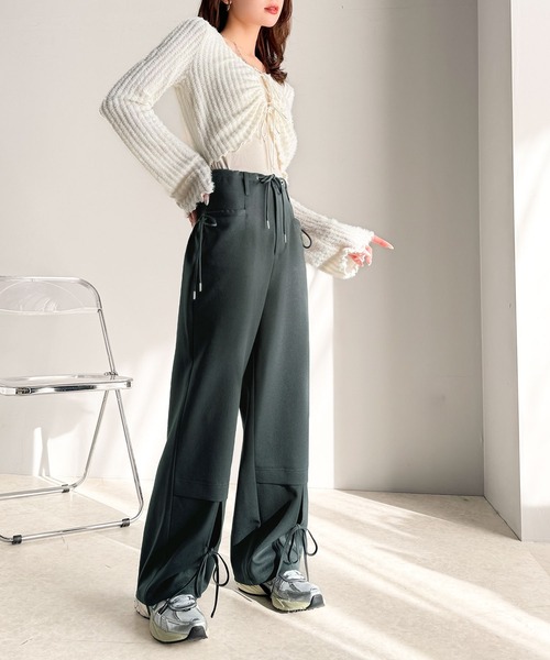 mily bilet(ミウィビレット)の「【mily bilet】大人の甘さと抜け感を演出。多リボン使いワイドストレートパンツ(レディース)(その他パンツ・レディース・チャコールグレー/ブラウン/ブラック・LARGE/MEDIUM/SMALL/X-LARGE)」の20枚目の写真