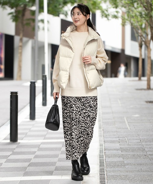 GLOBAL WORK Smile Seed Store（グローバルワーク スマイルシードストア）の「スタンドダウンベスト/132127（その他アウター・レディース・アイボリー/ブラック・SMALL/X-LARGE/LARGE/MEDIUM）」の4枚目の写真