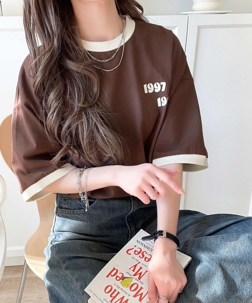 classicalelf(クラシカルエルフ)の「ゆるっとカジュアルに。半袖リンガーフロッキーテニスTシャツ(Tシャツ/カットソー・レディース・アイボリー/チャコール/ブラウン/ブラック・X-LARGE/LARGE/MEDIUM/SMALL)」の4枚目の写真