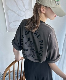 ゆるっとカジュアルに。半袖リンガーフロッキーテニスTシャツ