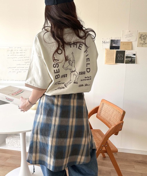 classicalelf(クラシカルエルフ)の「ゆるっとカジュアルに。半袖リンガーフロッキーテニスTシャツ(Tシャツ/カットソー・レディース・アイボリー/チャコール/ブラウン/ブラック・X-LARGE/LARGE/MEDIUM/SMALL)」の11枚目の写真