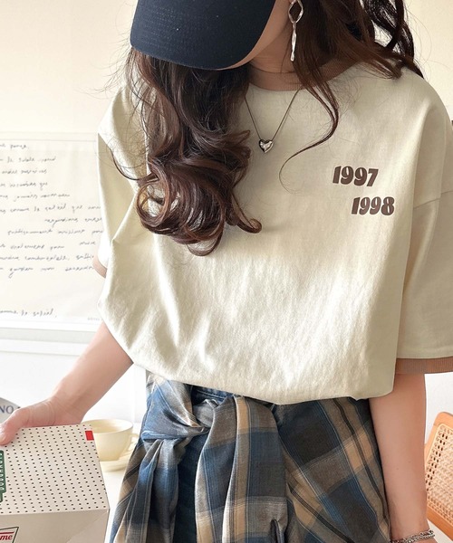 classicalelf(クラシカルエルフ)の「ゆるっとカジュアルに。半袖リンガーフロッキーテニスTシャツ(Tシャツ/カットソー・レディース・アイボリー/チャコール/ブラウン/ブラック・X-LARGE/LARGE/MEDIUM/SMALL)」の18枚目の写真