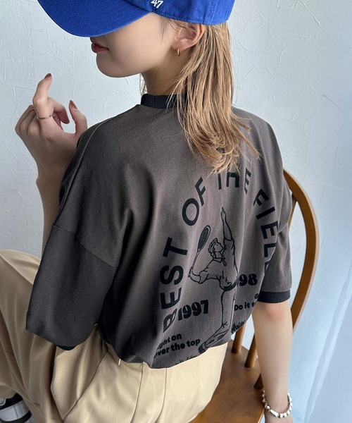 classicalelf(クラシカルエルフ)の「ゆるっとカジュアルに。半袖リンガーフロッキーテニスTシャツ(Tシャツ/カットソー・レディース・アイボリー/チャコール/ブラウン/ブラック・X-LARGE/LARGE/MEDIUM/SMALL)」の8枚目の写真